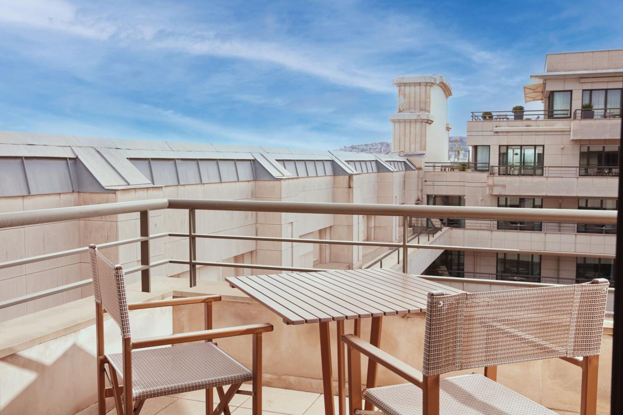 Hyatt Regency Nice Palais de la Méditerranée Esterno foto The roof terrace