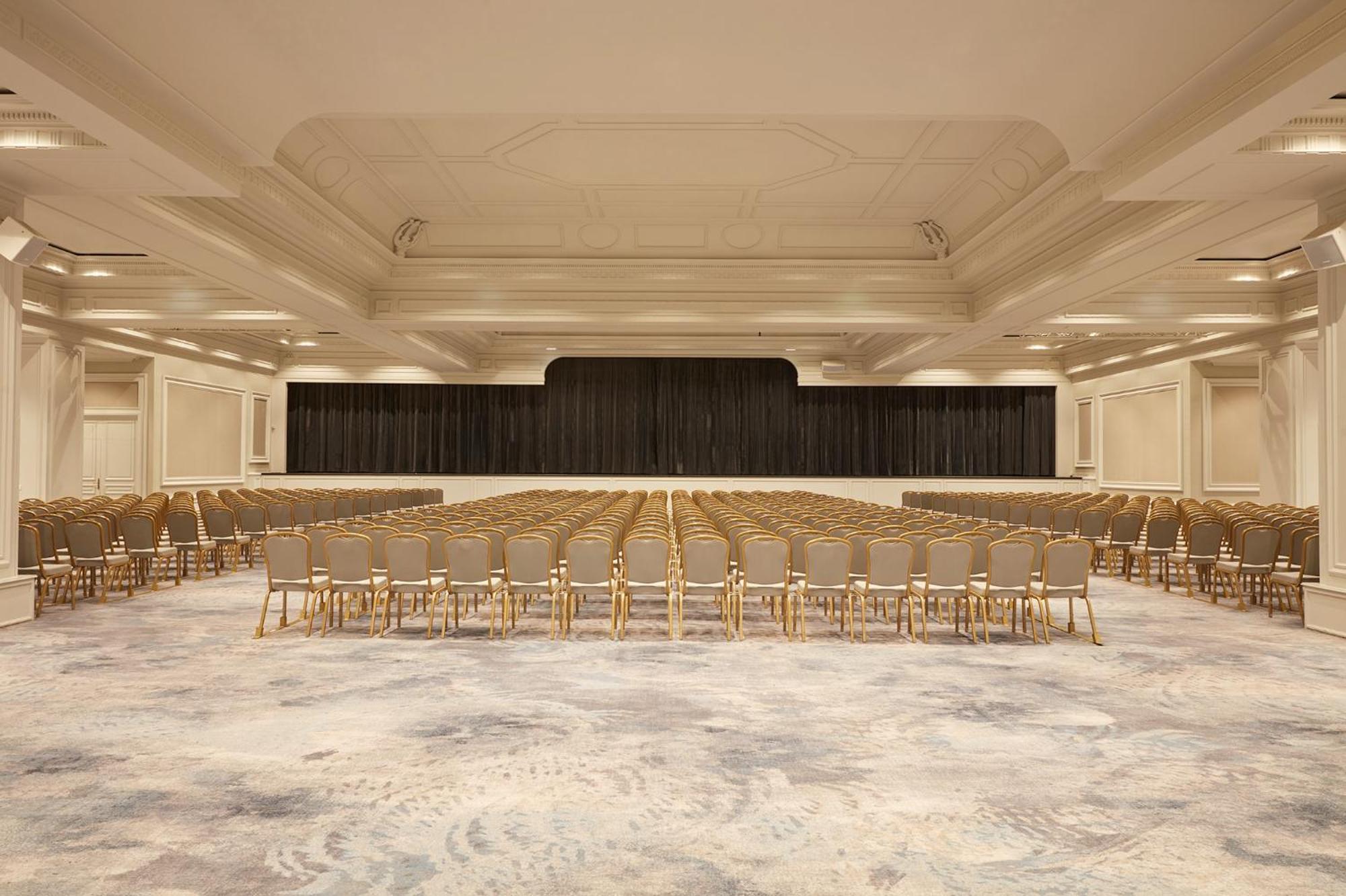 Hyatt Regency Nice Palais de la Méditerranée Esterno foto The ballroom