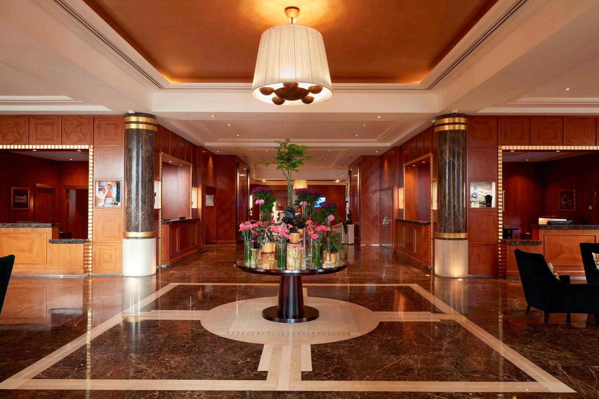 Hyatt Regency Nice Palais de la Méditerranée Esterno foto Lobby