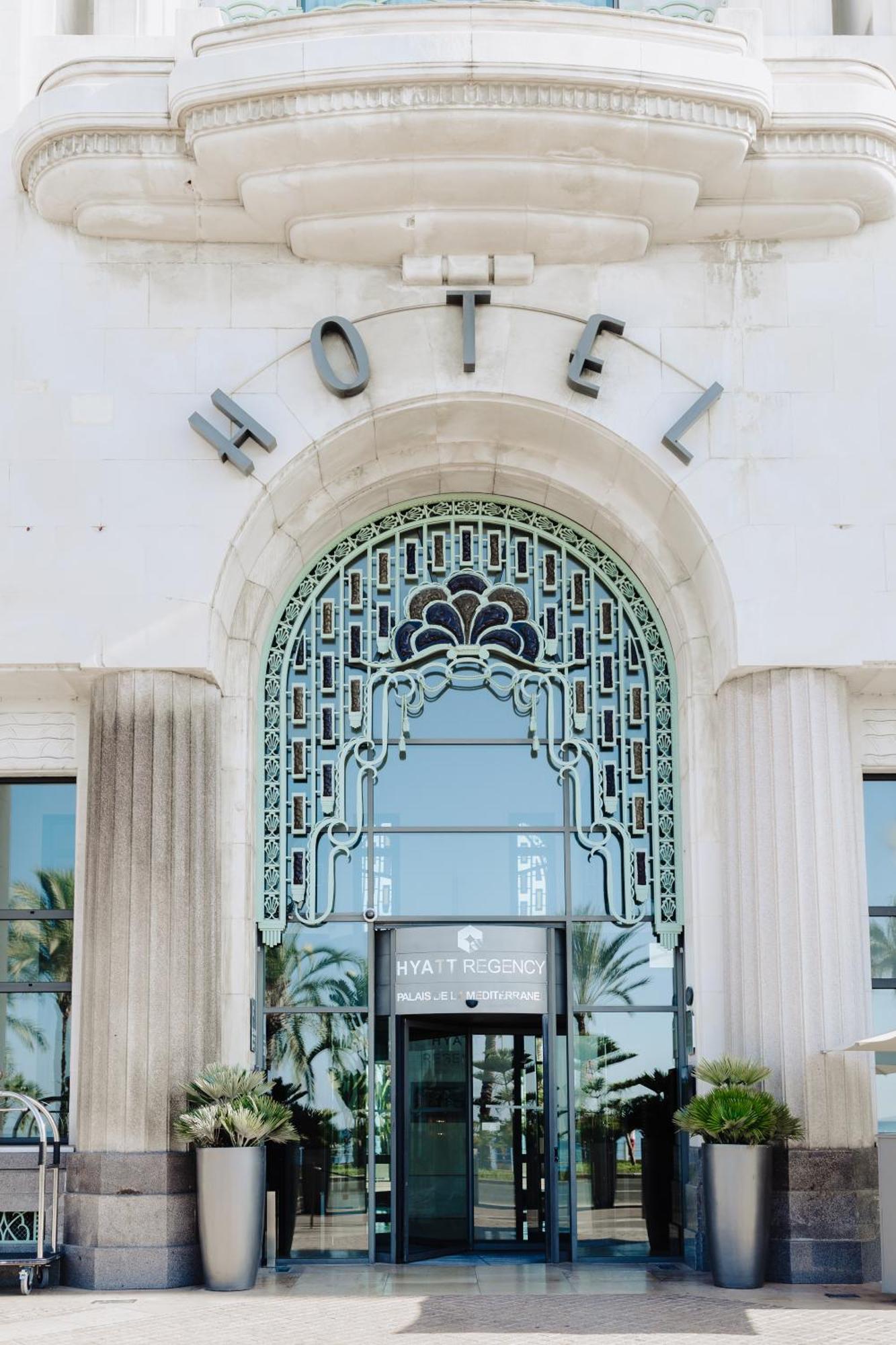 Hyatt Regency Nice Palais de la Méditerranée Esterno foto Entrance of the Hyatt Regency